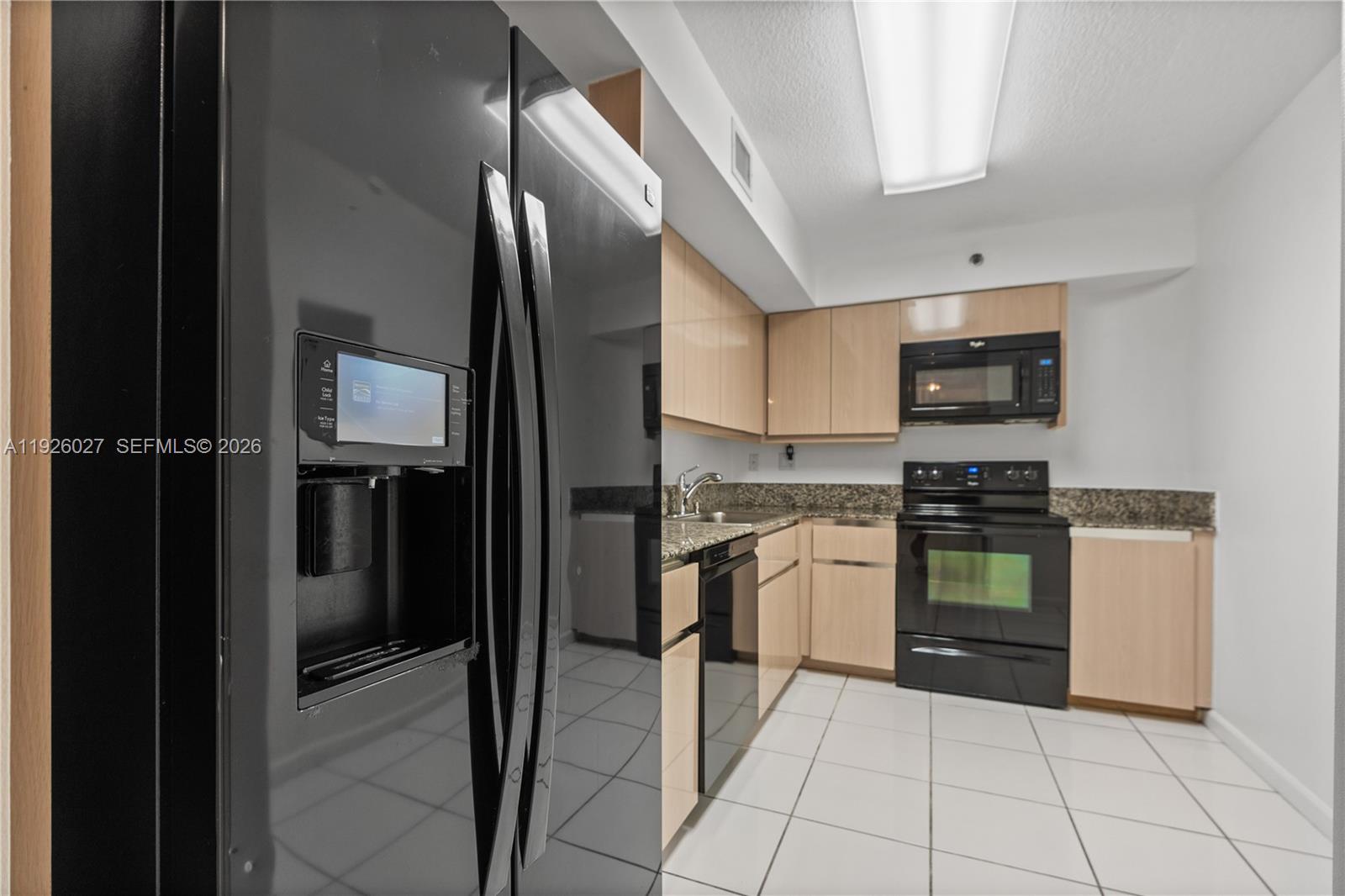 5757 Collins Ave #707 Miami Beach, FL 33140