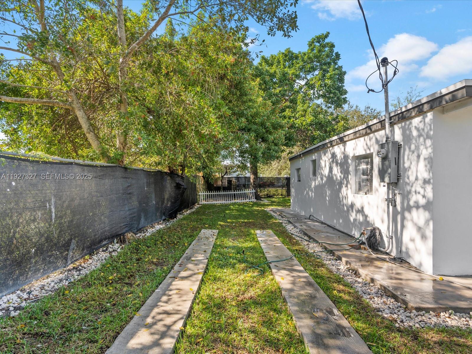 6318 NW 19th Ct Miami, FL 33147