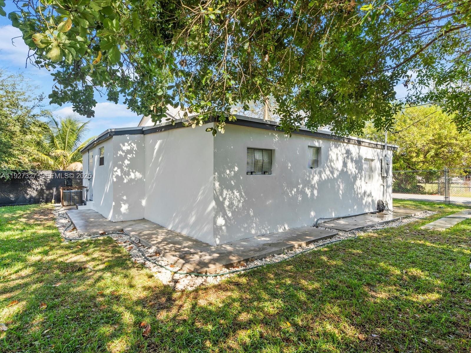 6318 NW 19th Ct Miami, FL 33147