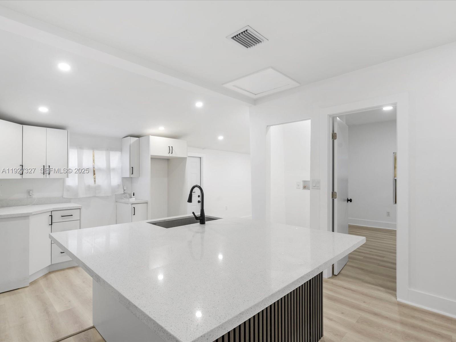 6318 NW 19th Ct Miami, FL 33147