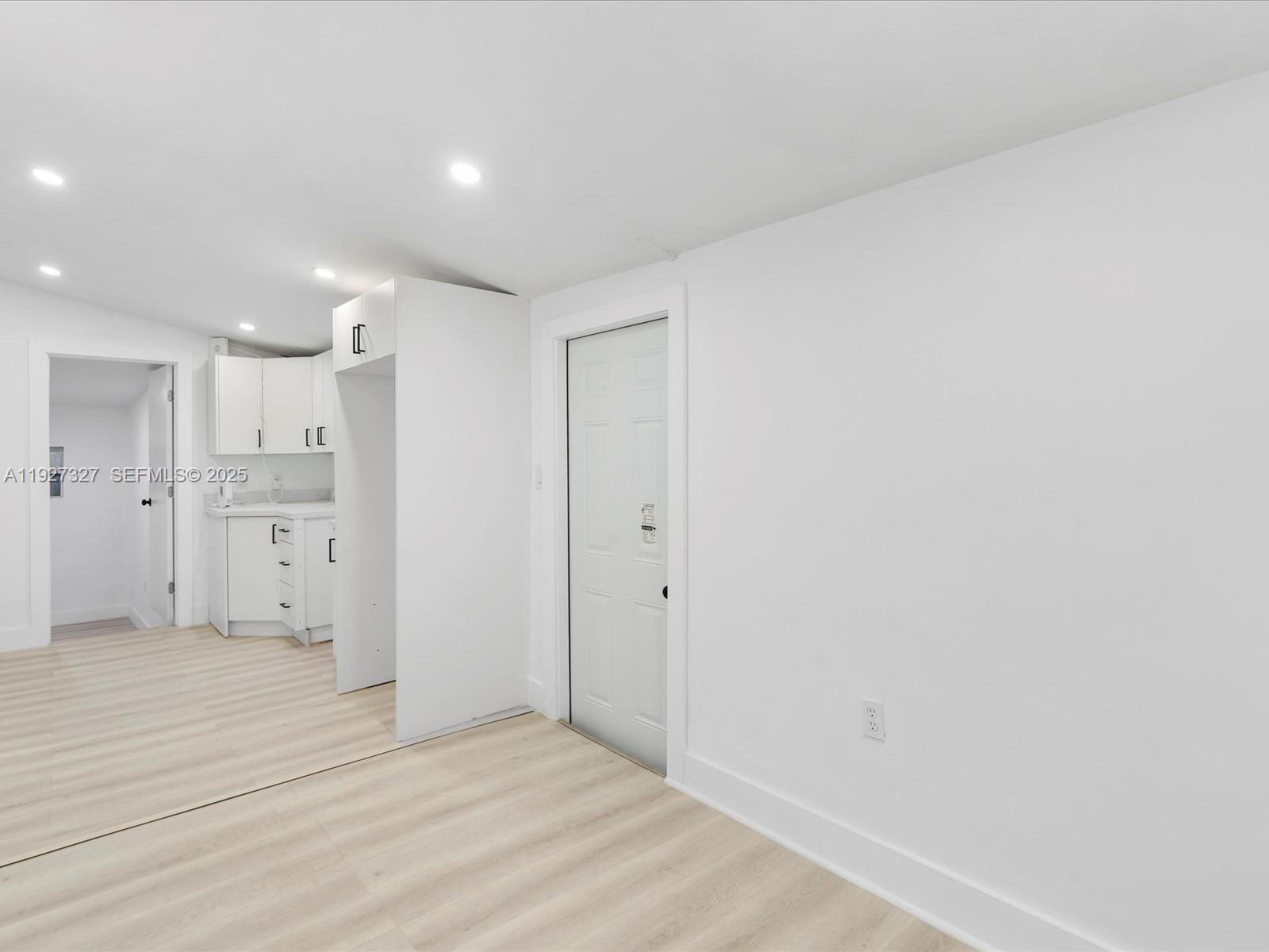 6318 NW 19th Ct Miami, FL 33147