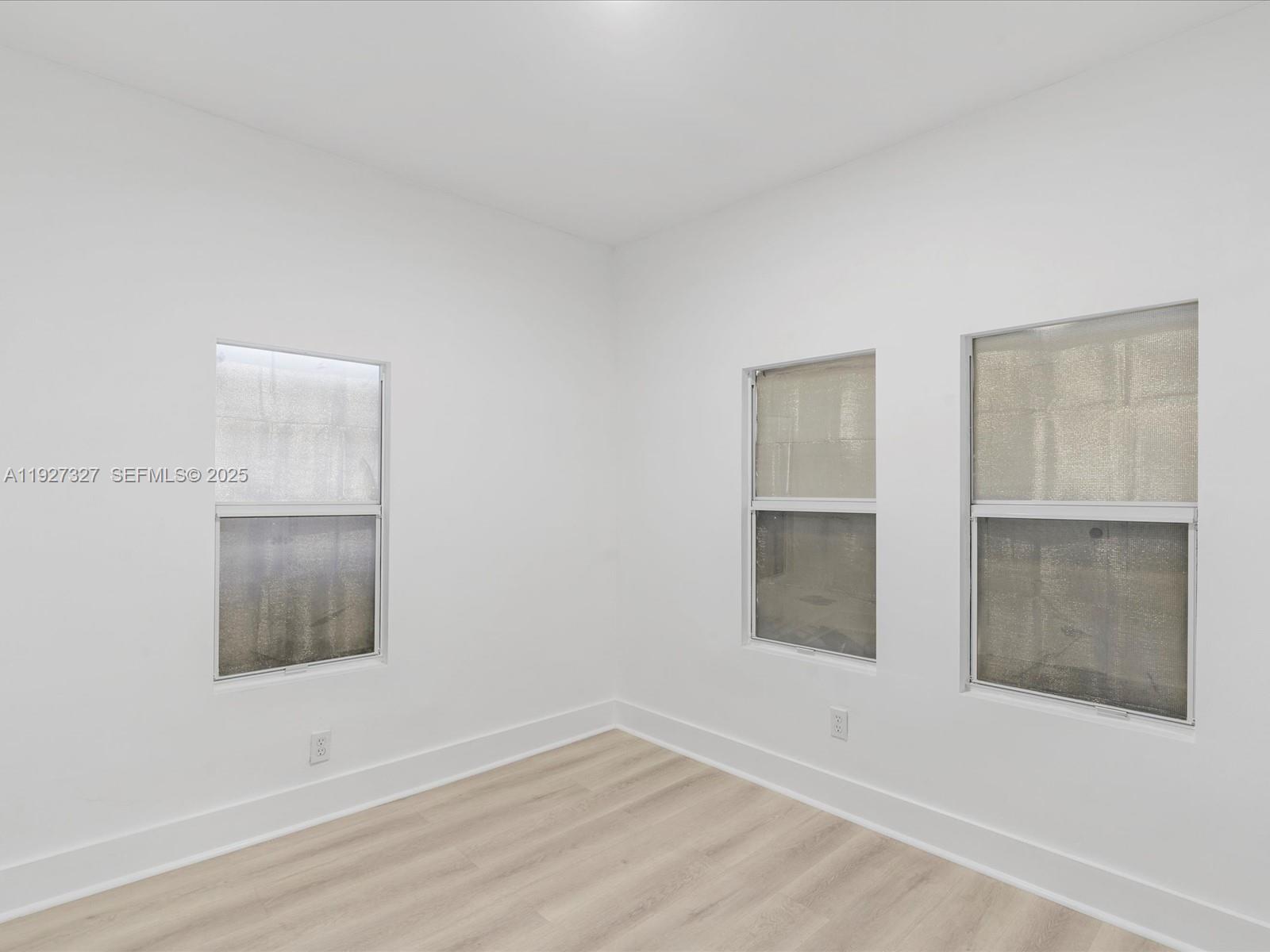 6318 NW 19th Ct Miami, FL 33147