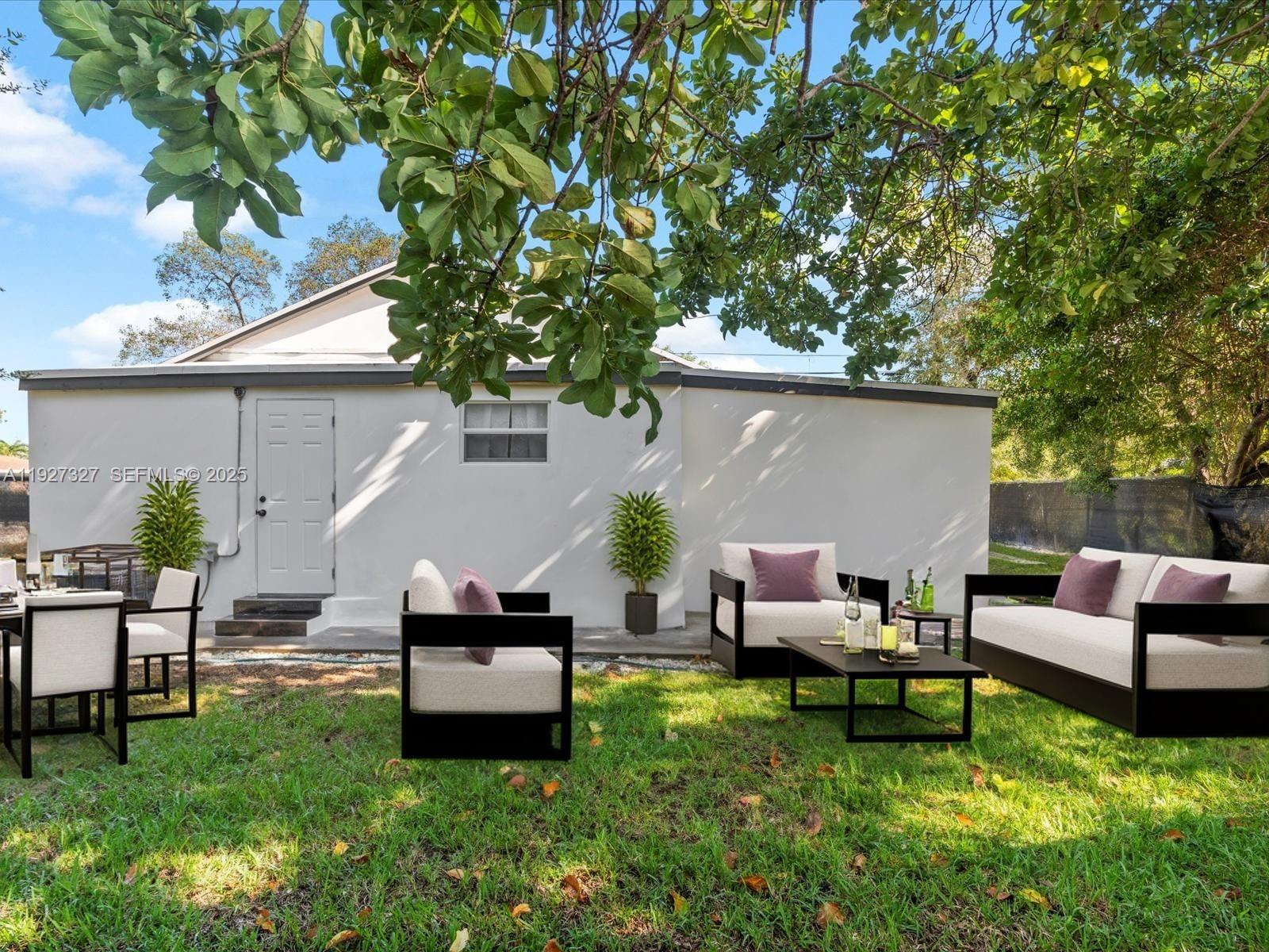 6318 NW 19th Ct Miami, FL 33147