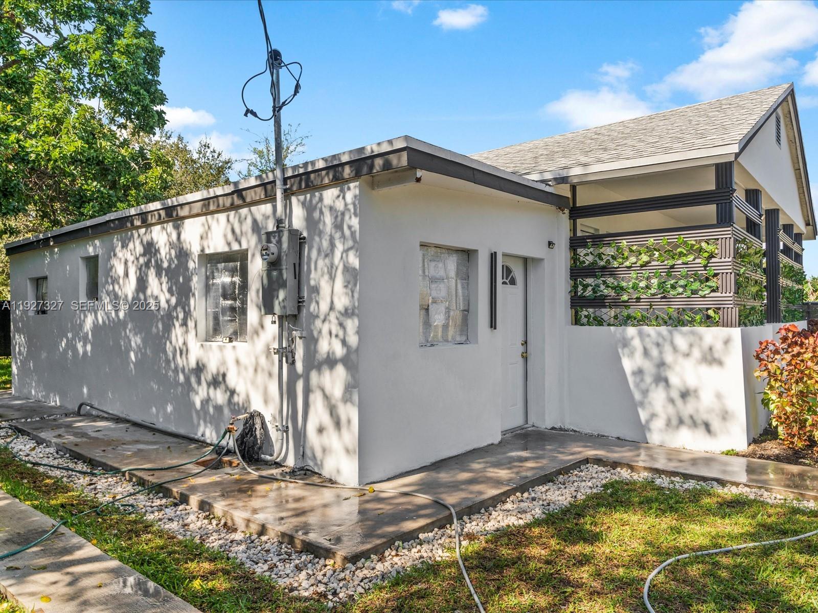 6318 NW 19th Ct Miami, FL 33147