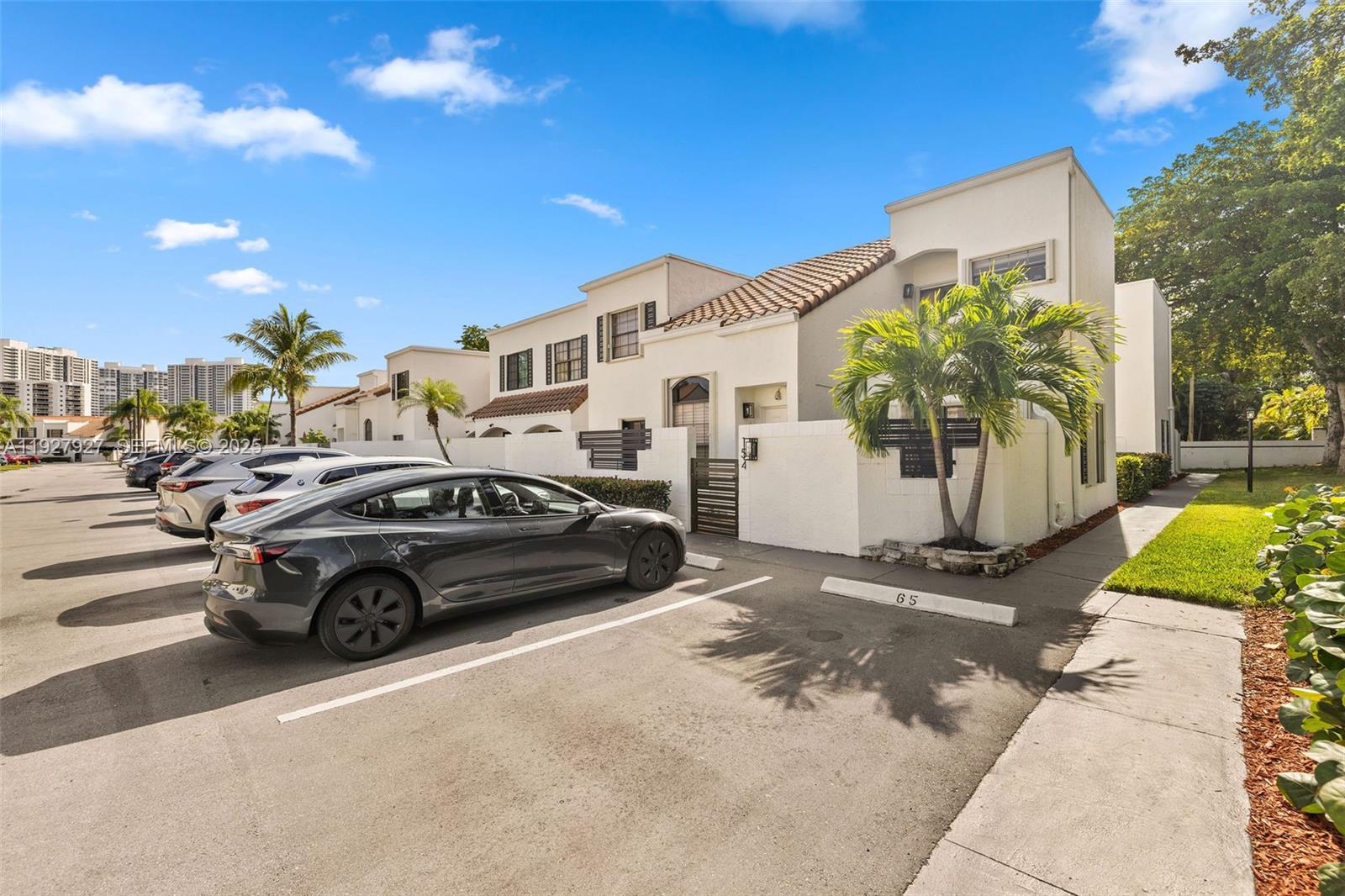 21216 Harbor Way #158-15 Aventura, FL 33180