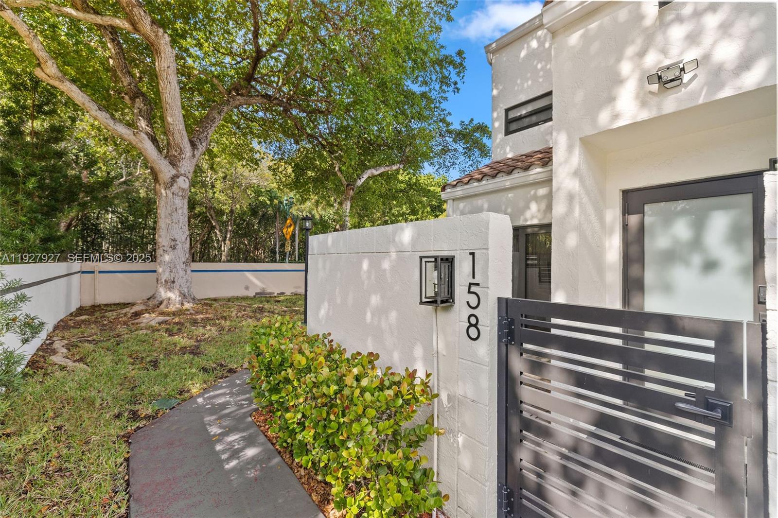 21216 Harbor Way #158-15 Aventura, FL 33180