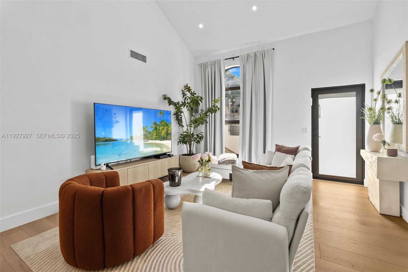 21216 Harbor Way #158-15 Aventura, FL 33180