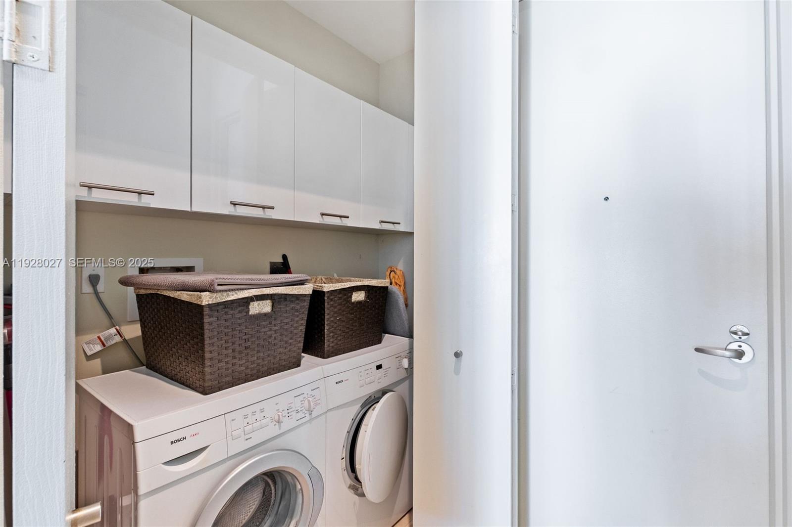 900 Brickell Key Blvd #2002 Miami, FL 33131