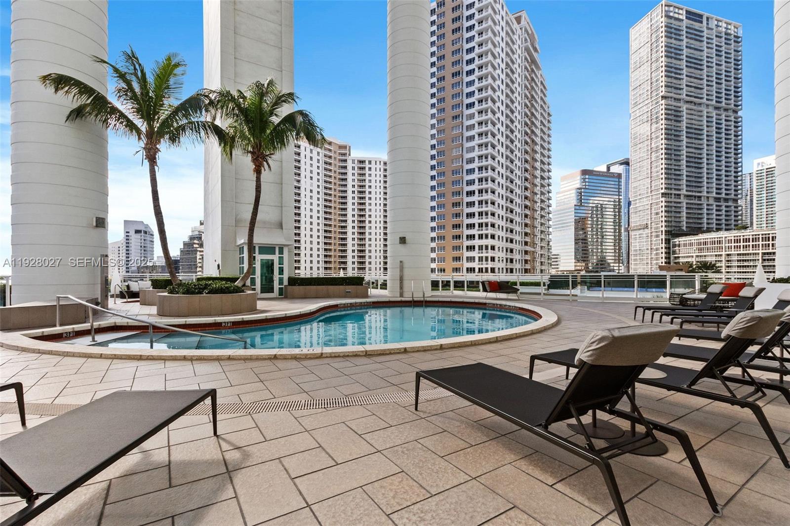 900 Brickell Key Blvd #2002 Miami, FL 33131