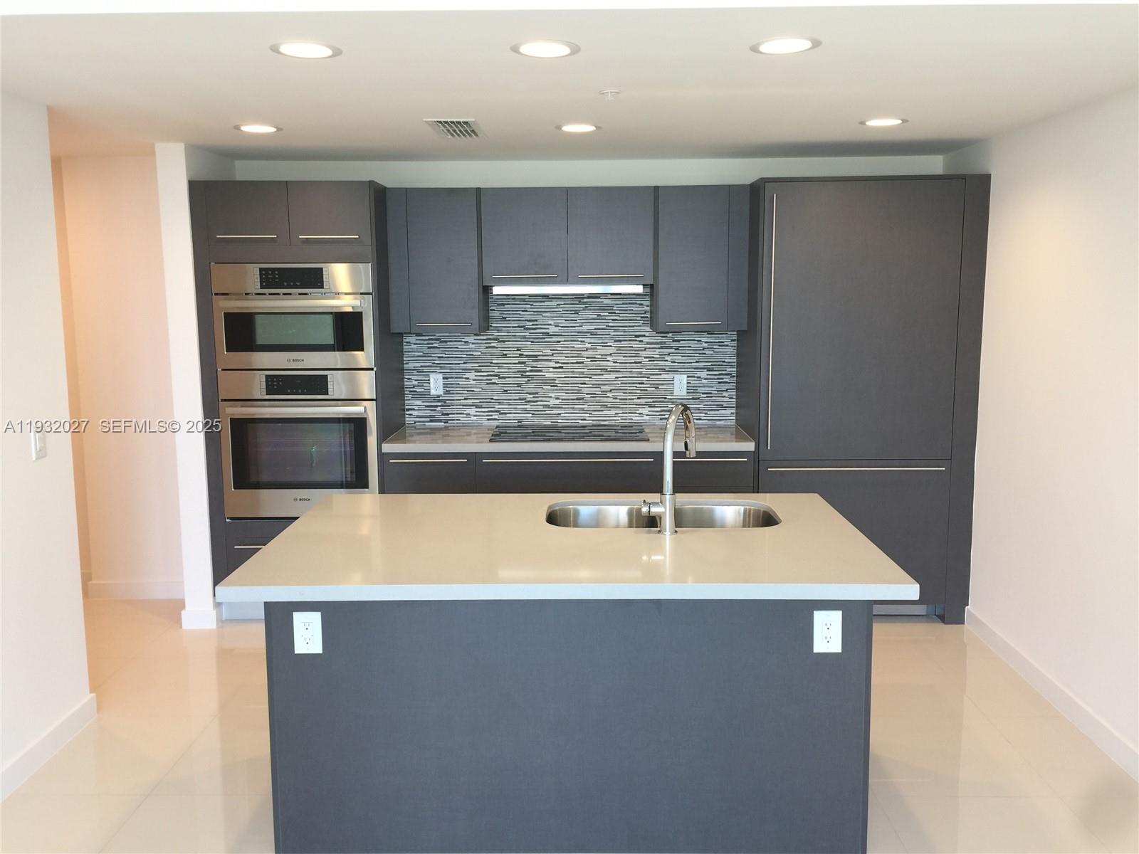 7875 NW 107th Ave #417