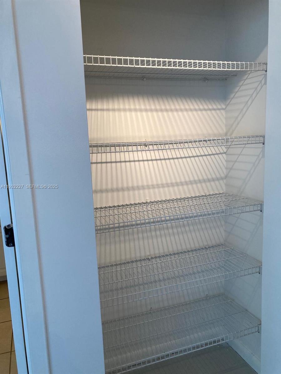 2001 Biscayne Blvd #2608 Miami, FL 33137