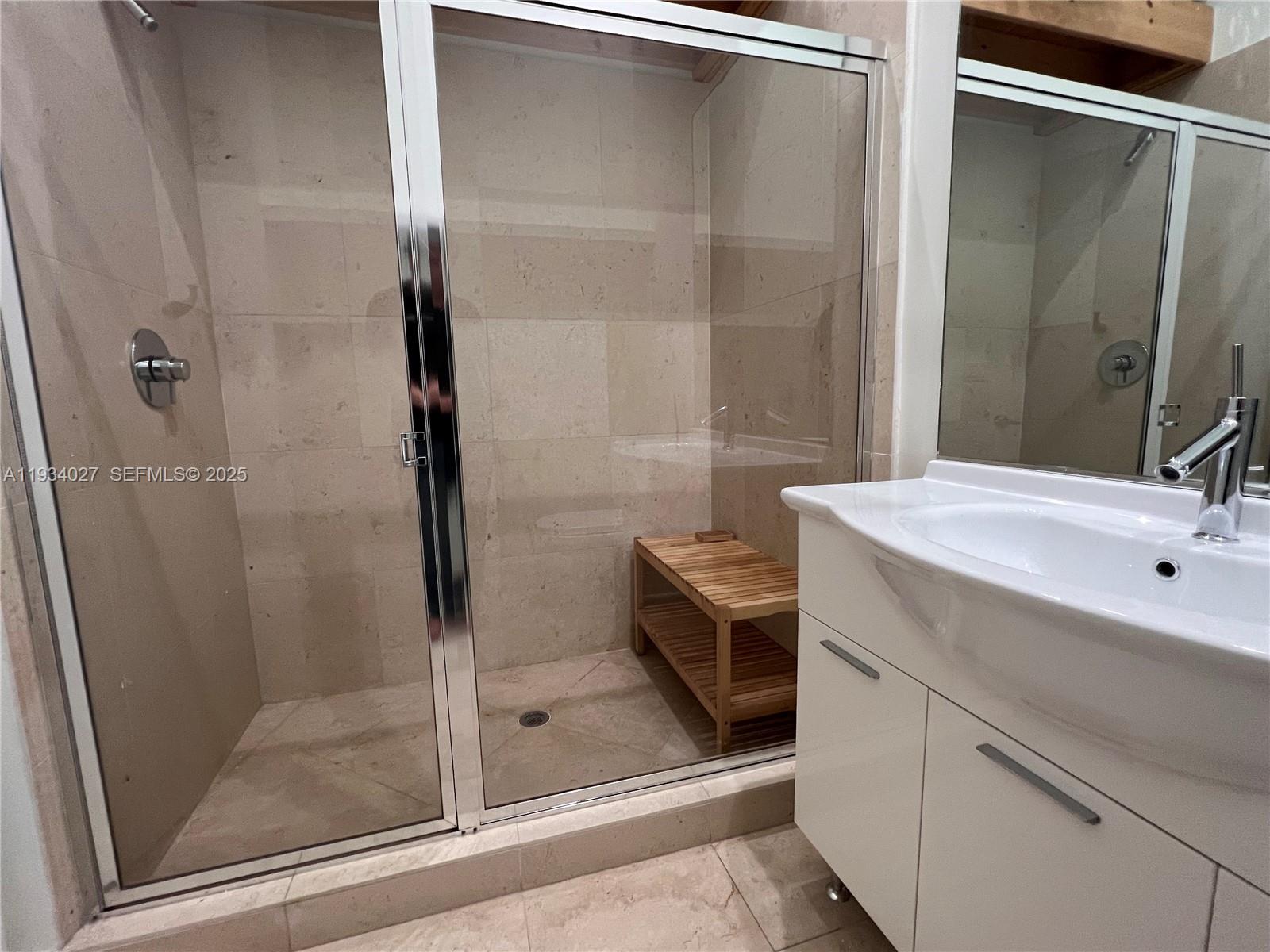 image Icon Brickell II32