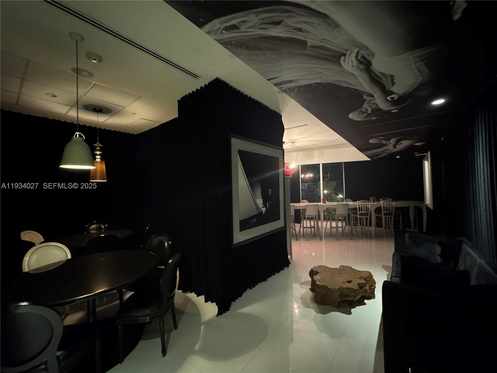 image Icon Brickell II63