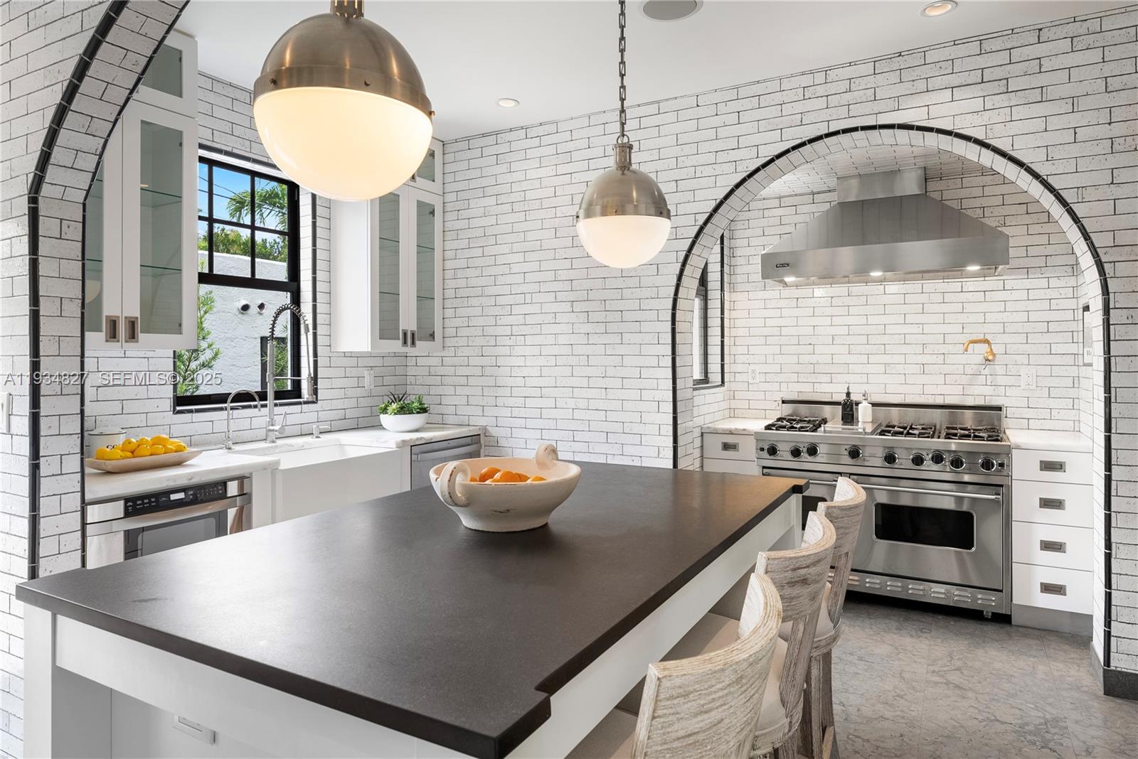 628 NE 59th St Miami, FL 33137