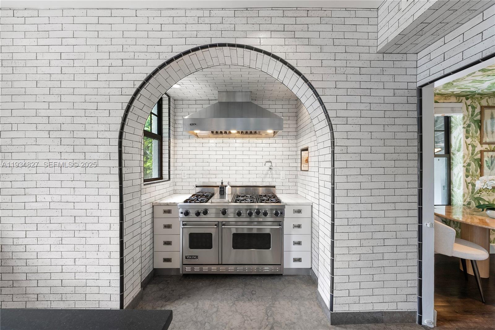 628 NE 59th St Miami, FL 33137