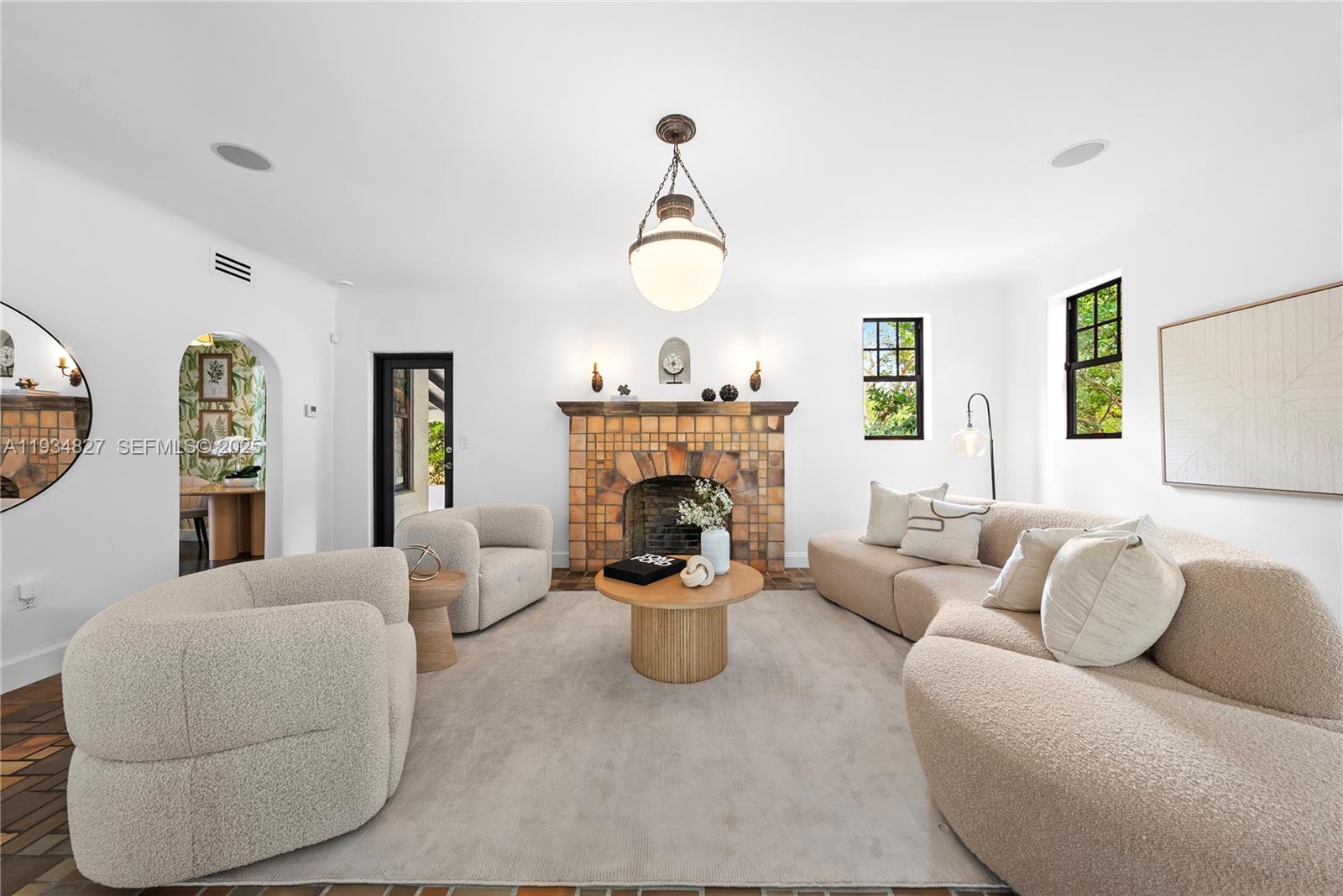 628 NE 59th St Miami, FL 33137