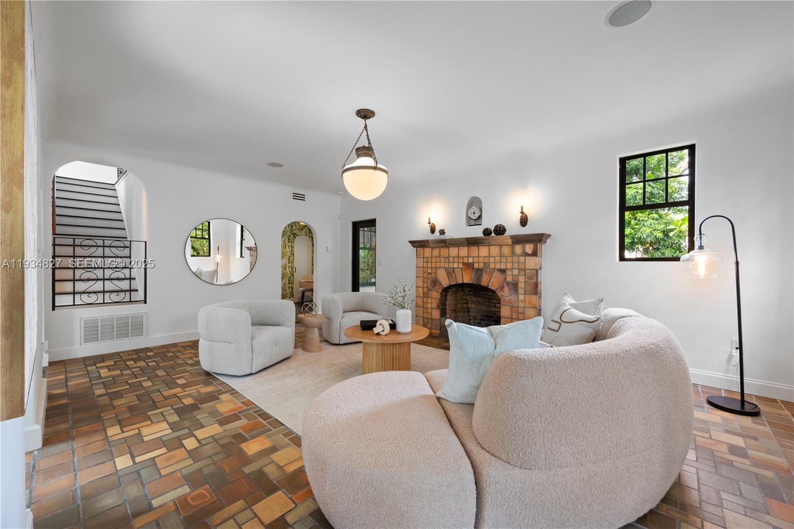 628 NE 59th St Miami, FL 33137