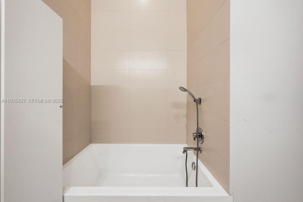 501 NE 31st St #401 Miami, FL 33137