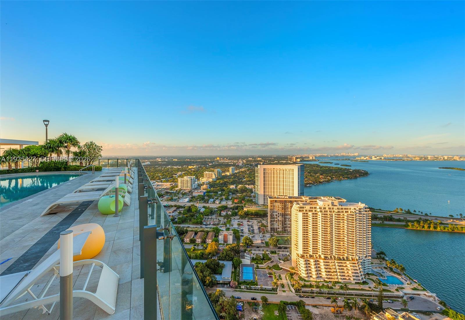 image Paraiso Bayviews61