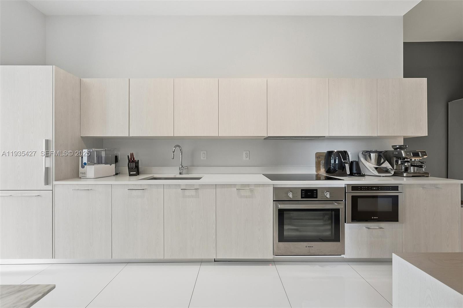 501 NE 31st St #401 Miami, FL 33137