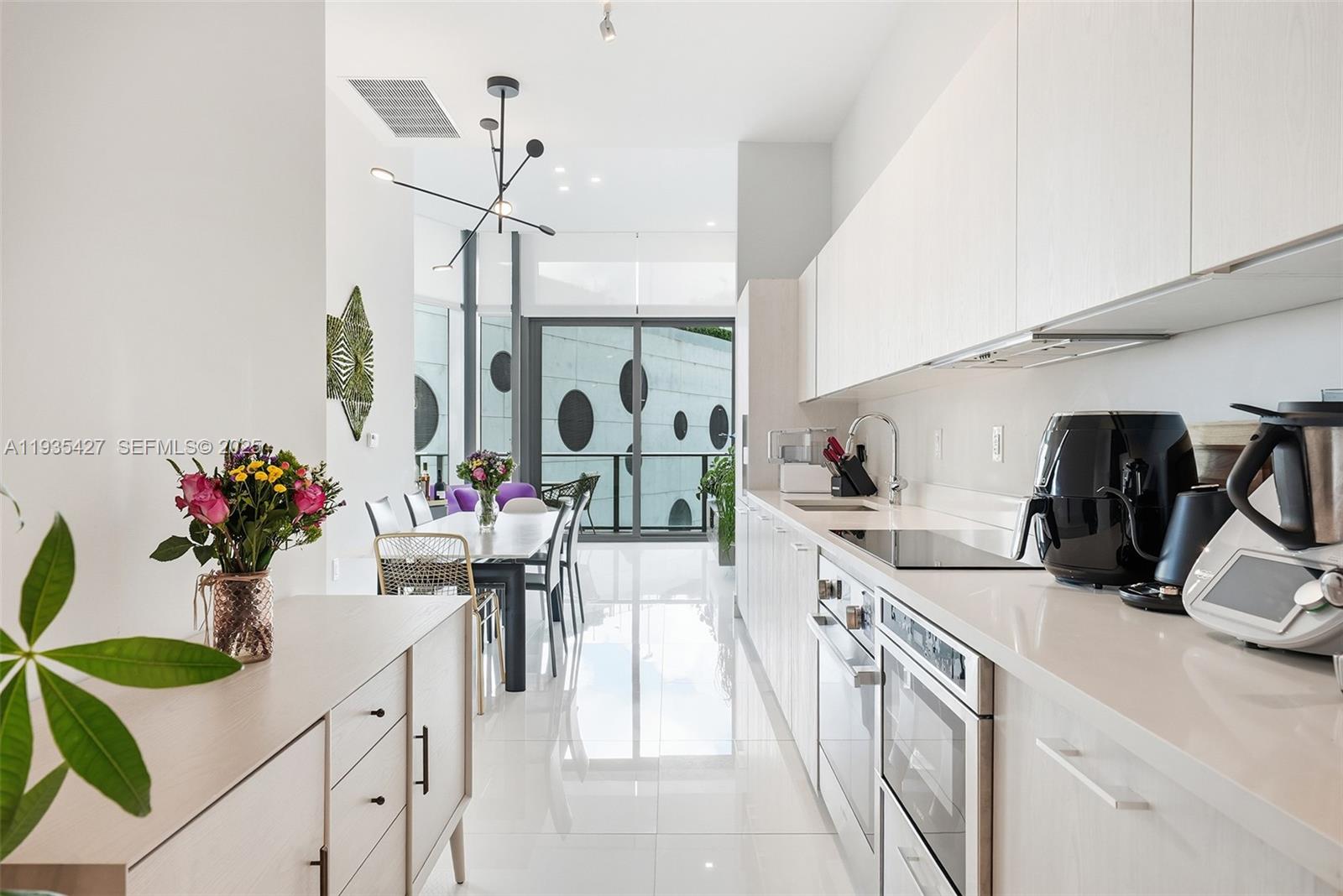 501 NE 31st St #401 Miami, FL 33137