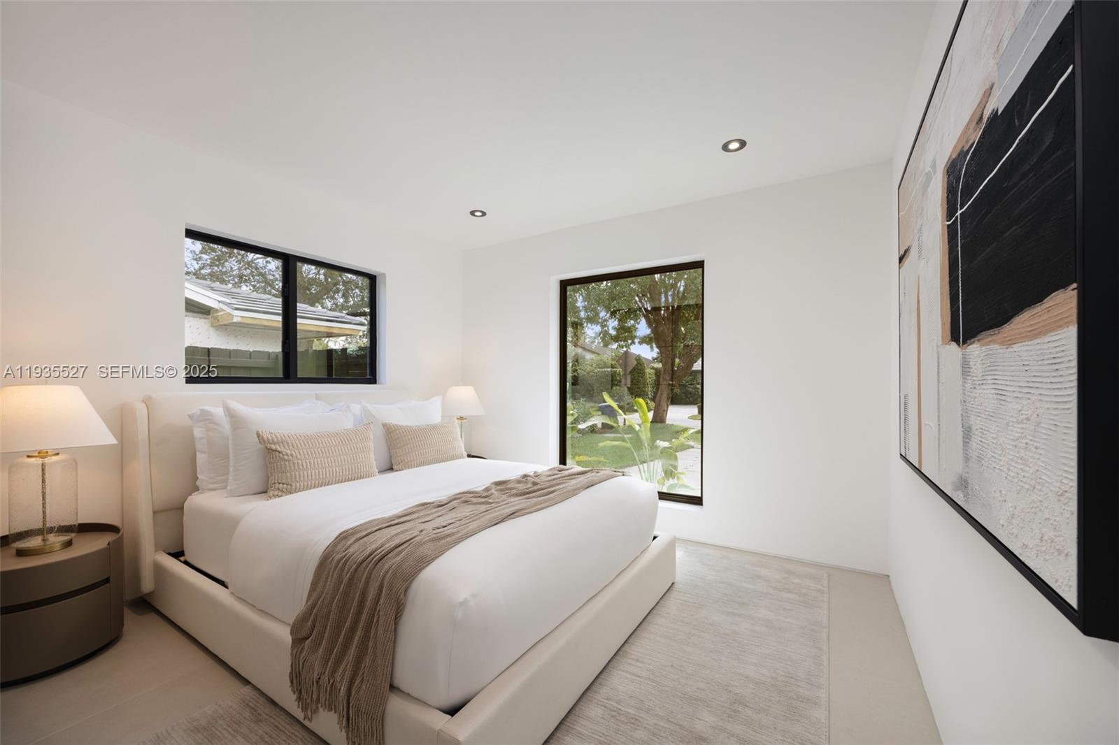 21480 Highland Lks Blvd #21480 Miami, FL 33179