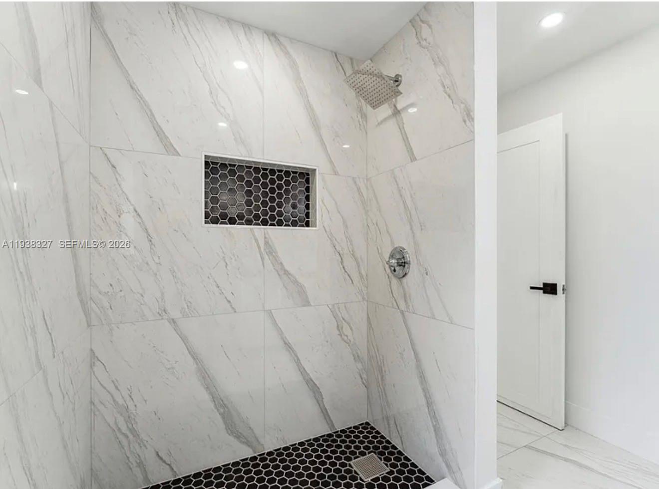 6800 SW 10th Ct Pembroke Pines, FL 33023