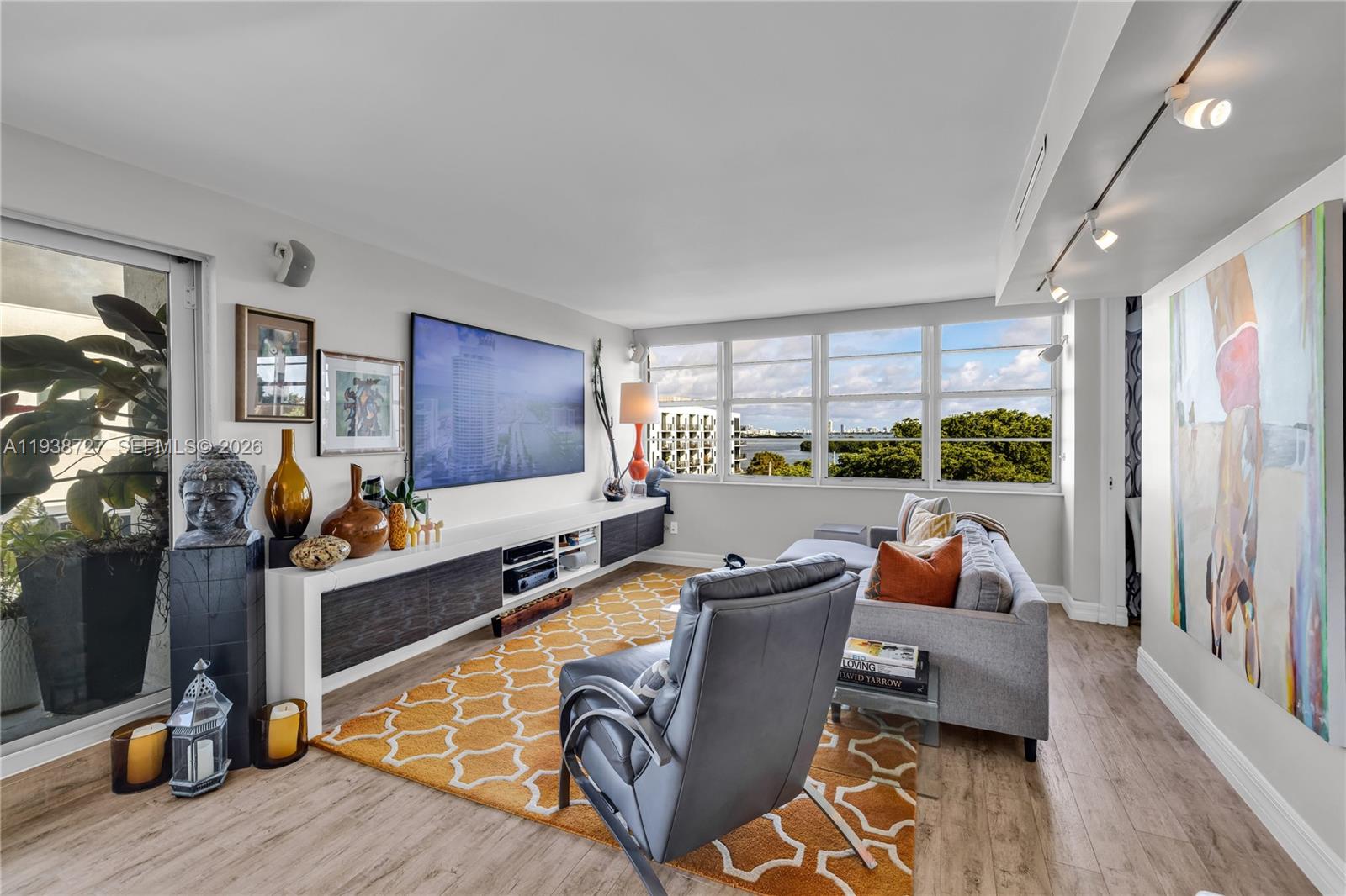 680 NE 64th St #APH3 Miami, FL 33138