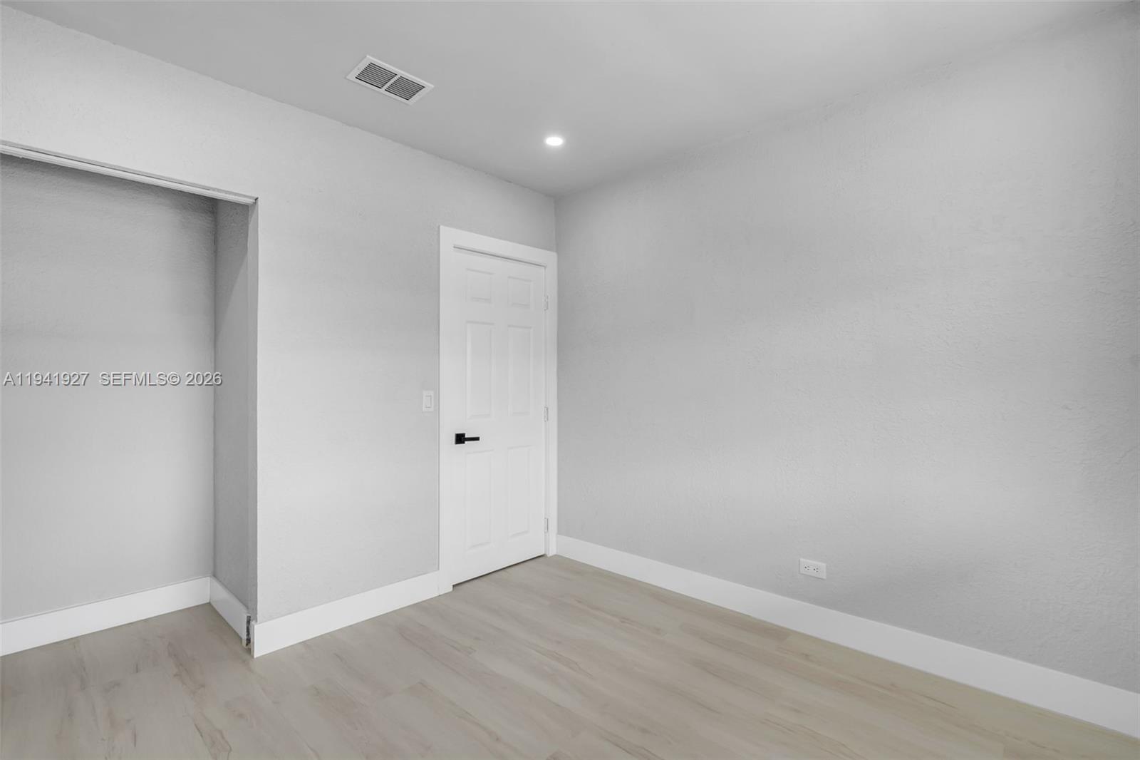 4485 E 8th Ave Hialeah, FL 33013