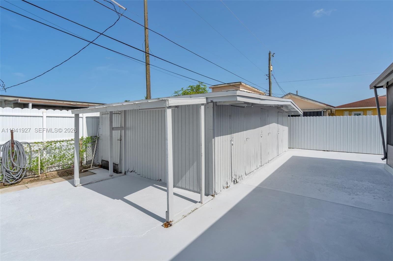 4485 E 8th Ave Hialeah, FL 33013