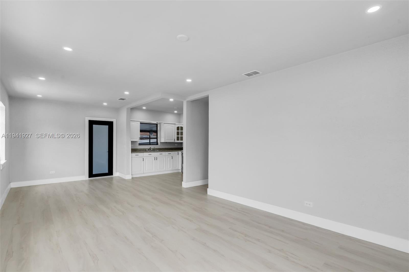 4485 E 8th Ave Hialeah, FL 33013