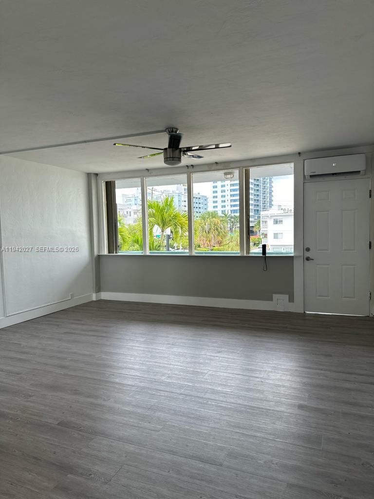 6484 Indian Crk Dr #220 Miami Beach, FL 33141