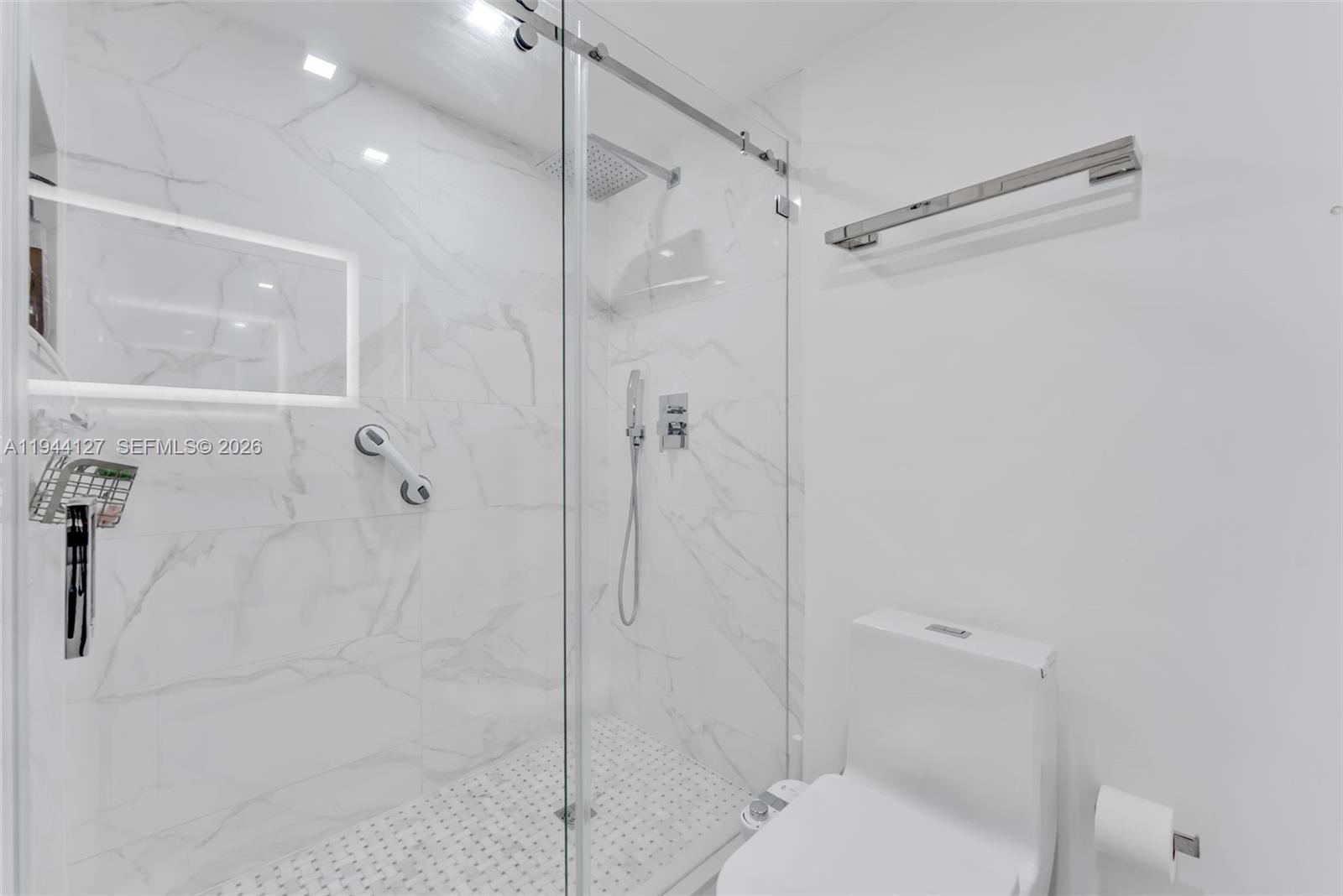 701 Brickell Key Blvd #1506 Miami, FL 33131