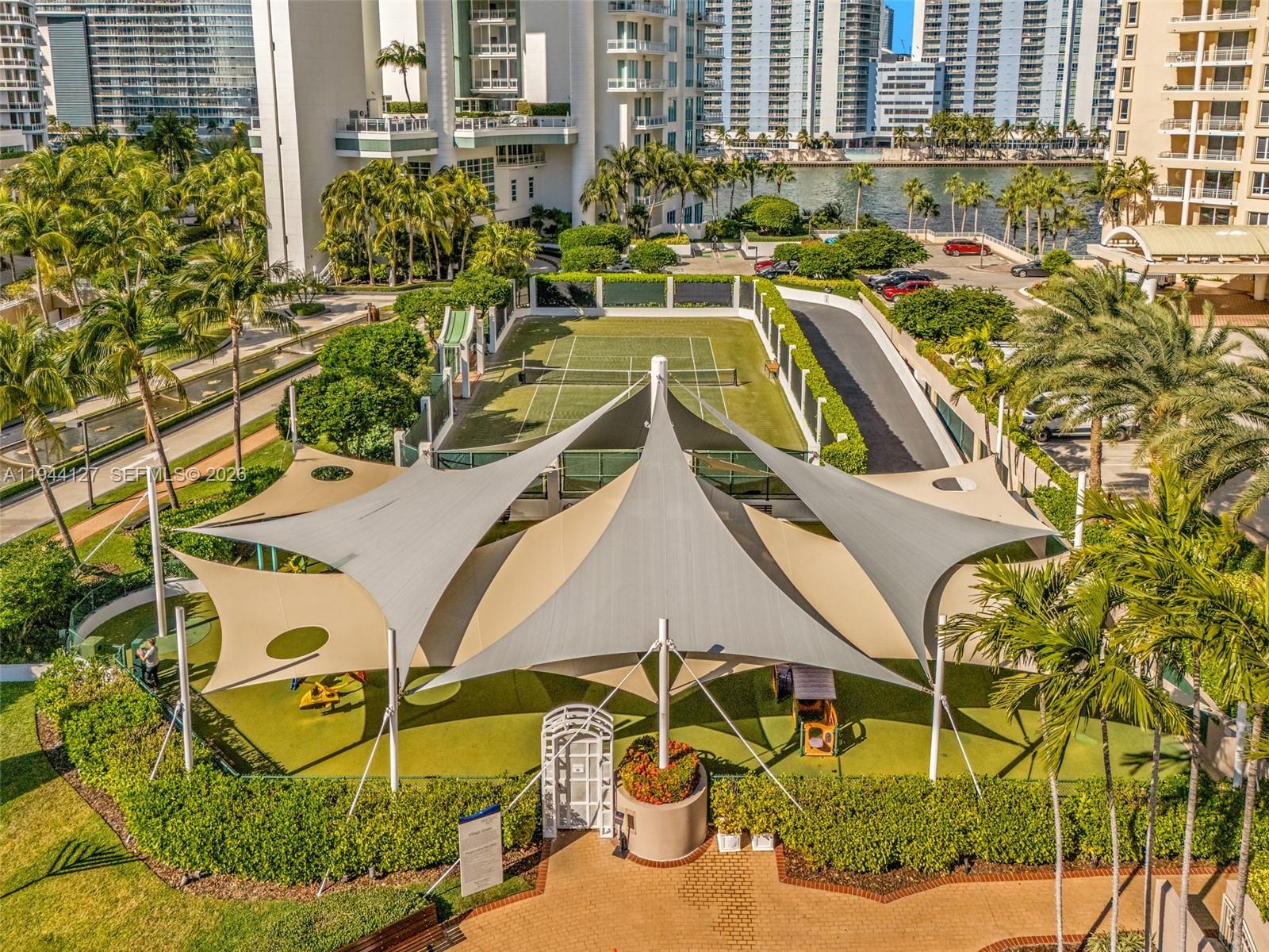 701 Brickell Key Blvd #1506 Miami, FL 33131