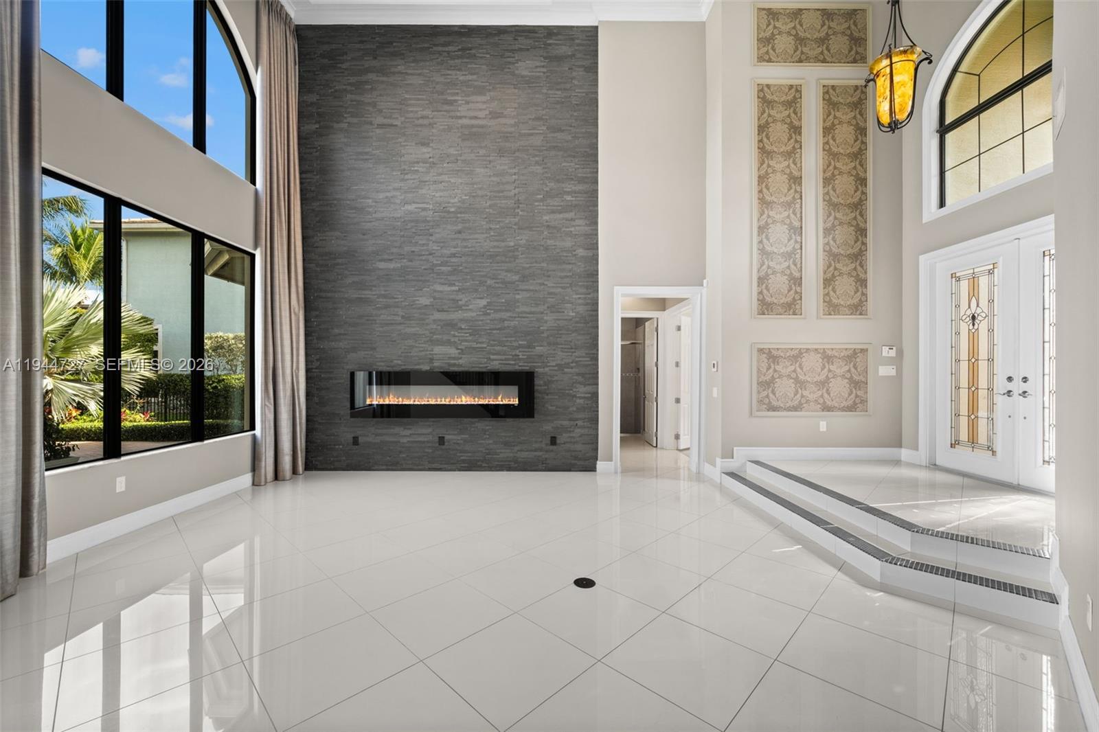 16796 Strasbourg Ln Delray Beach, FL 33446