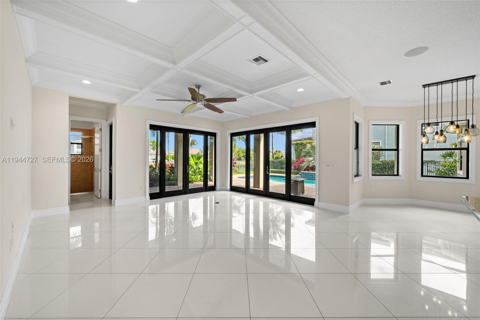 16796 Strasbourg Ln Delray Beach, FL 33446