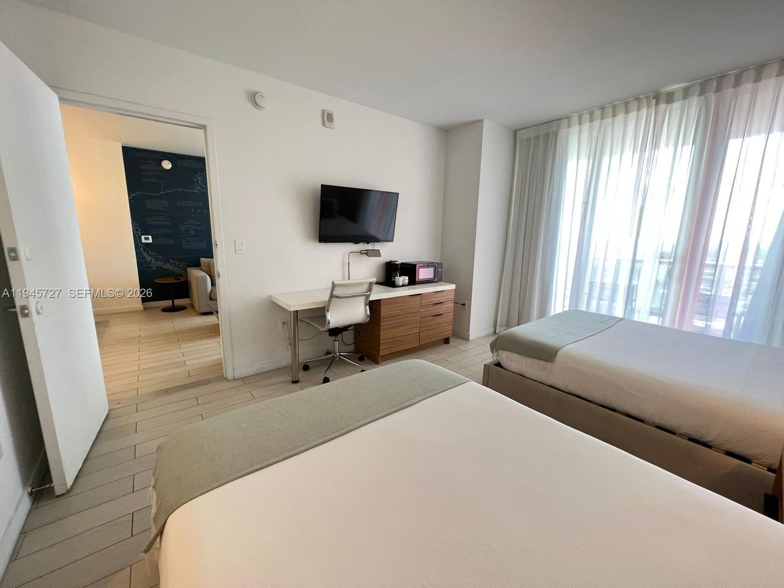 image Beachwalk Condominium14