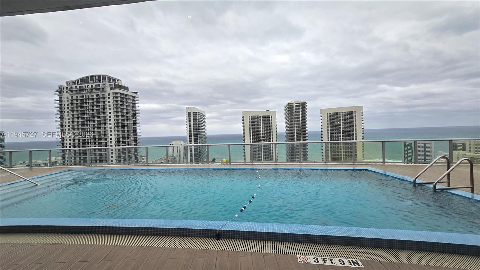 image Beachwalk Condominium22