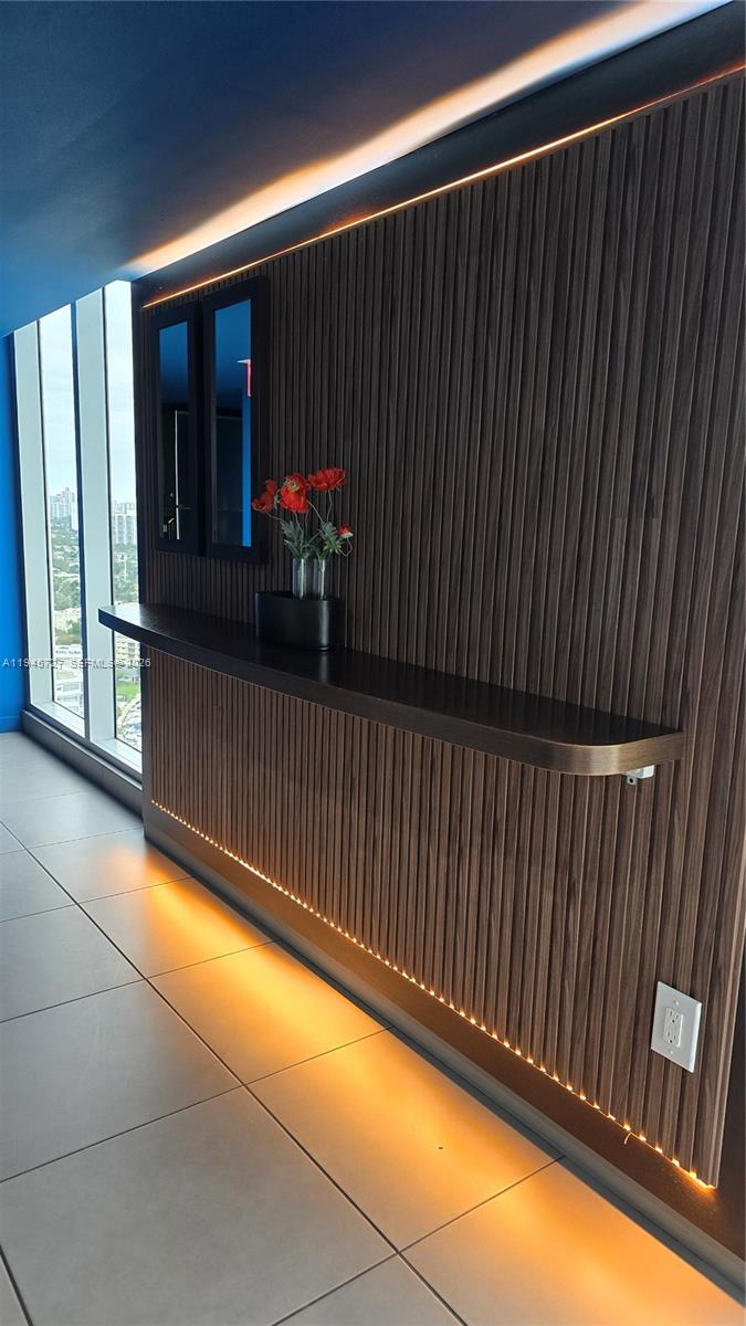 image Beachwalk Condominium25