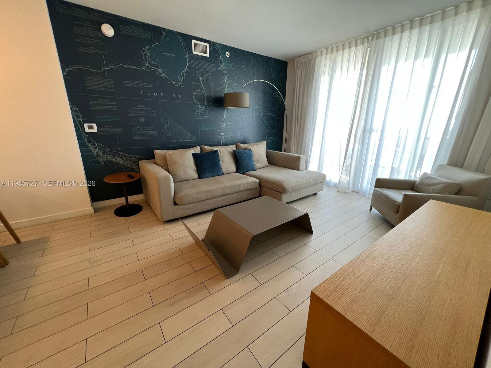 image Beachwalk Condominium3