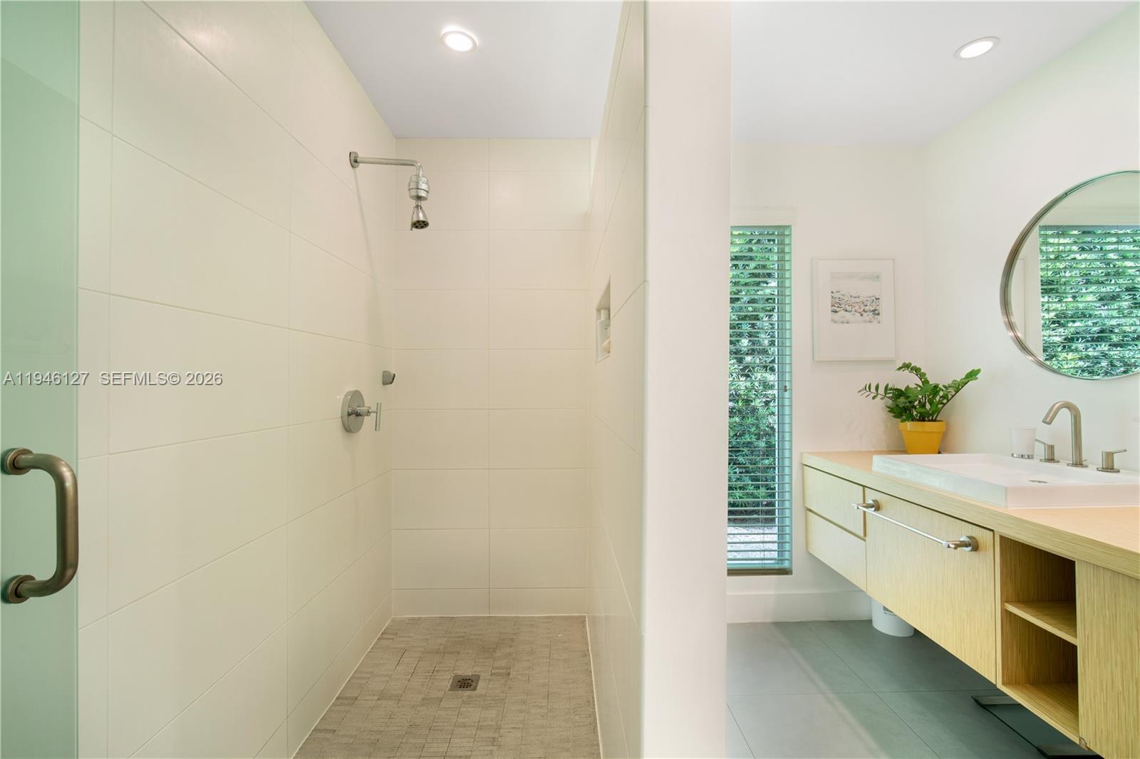 861 Harbor Dr Key Biscayne, FL 33149