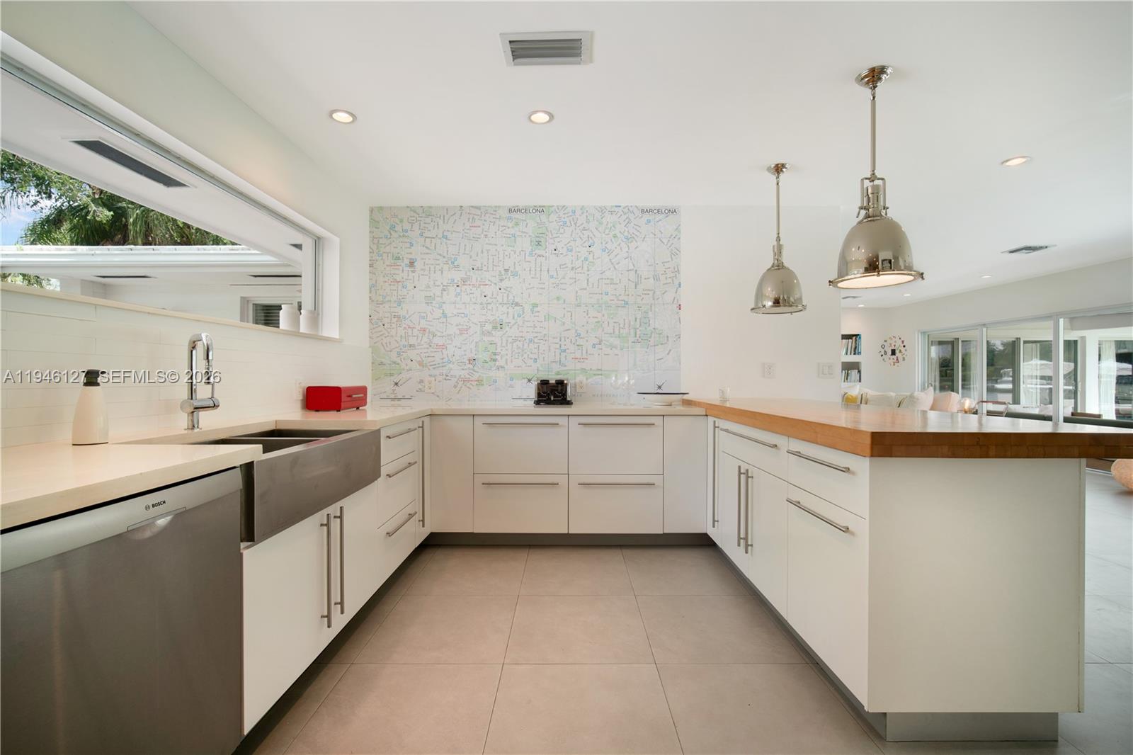 861 Harbor Dr Key Biscayne, FL 33149