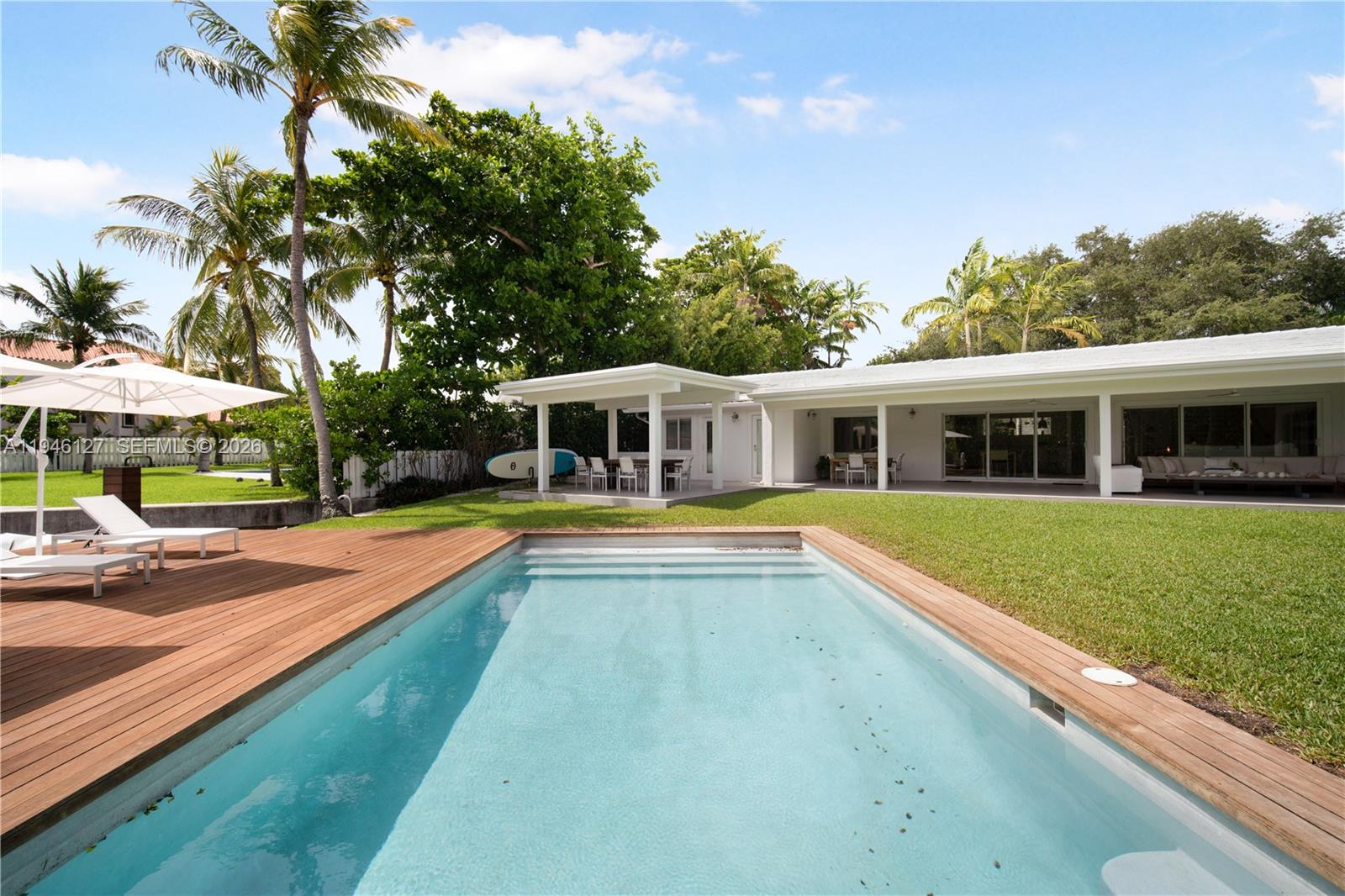 861 Harbor Dr Key Biscayne, FL 33149