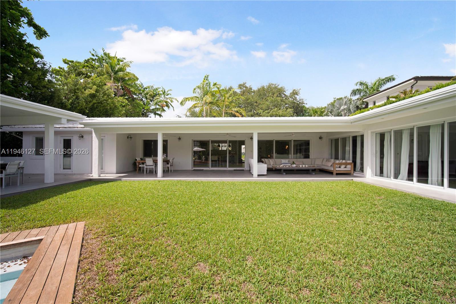 861 Harbor Dr Key Biscayne, FL 33149