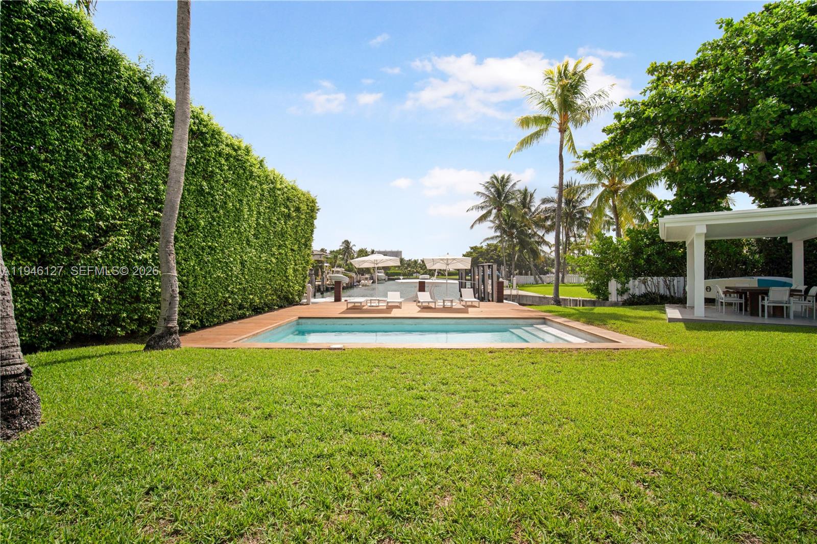 861 Harbor Dr Key Biscayne, FL 33149