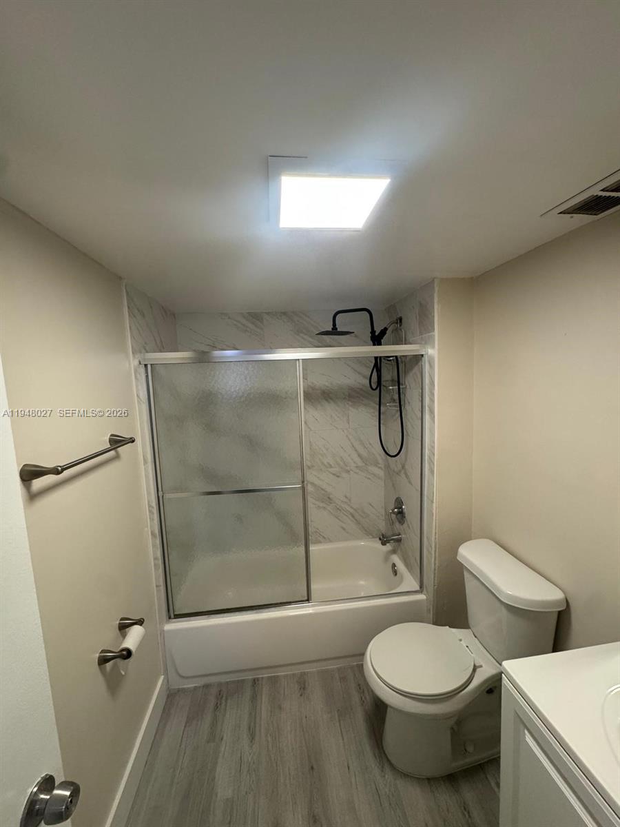 8051 S Colony Cir S #210 Tamarac, FL 33321