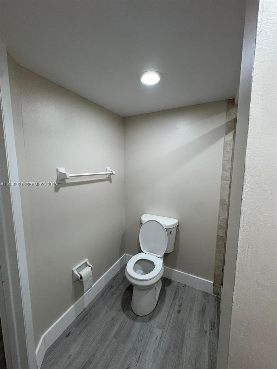 8051 S Colony Cir S #210 Tamarac, FL 33321