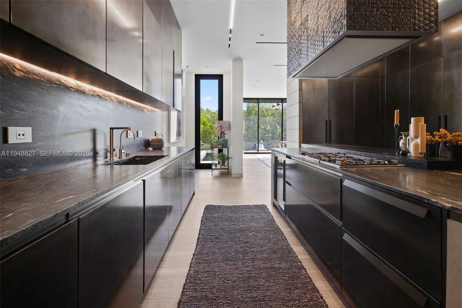 132 Paloma Dr Coral Gables, FL 33143