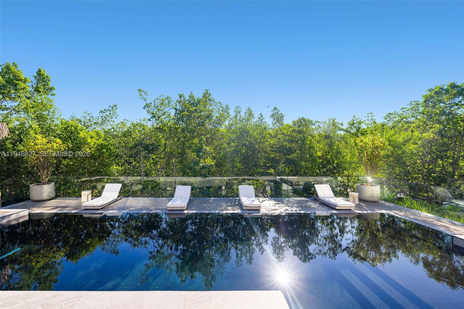 132 Paloma Dr Coral Gables, FL 33143