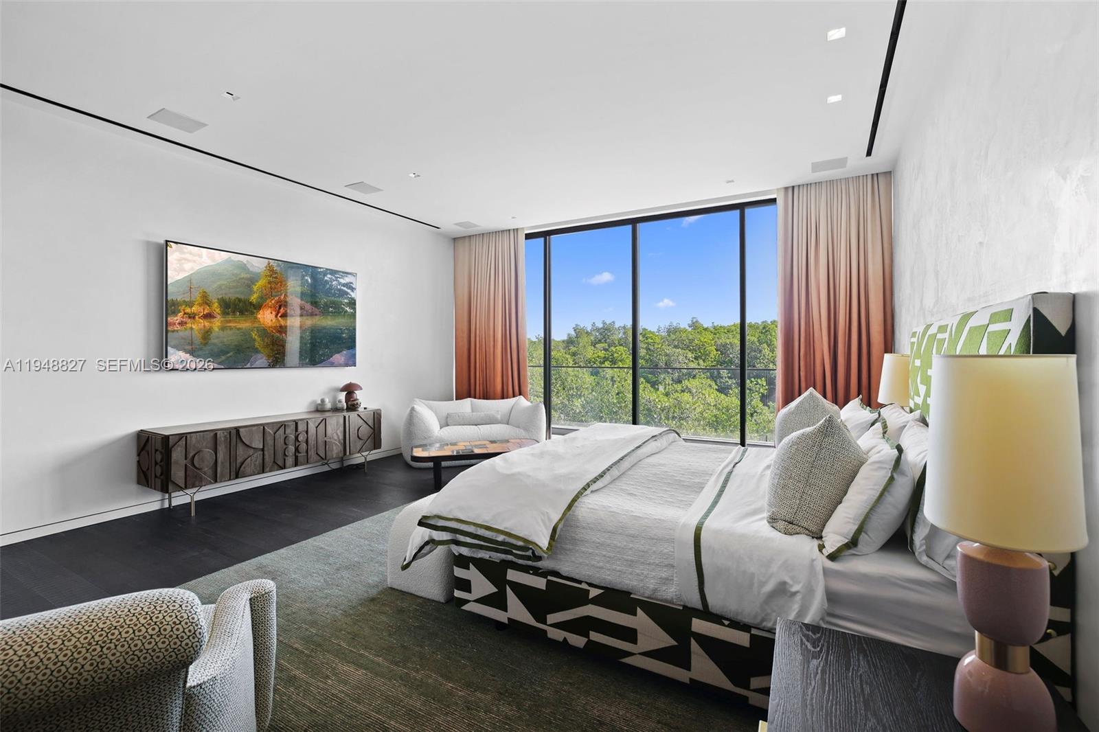 132 Paloma Dr Coral Gables, FL 33143